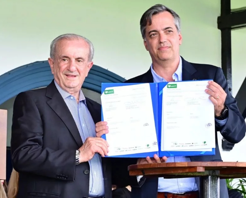 Leia mais sobre o artigo Rede ILPF e ABCZ assinaram neste sábado (26) na Expozebu acordo para estímulo à expansão do Sistema de Integração-Lavoura-Pecuária-Floresta em MG
