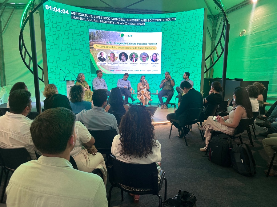 Leia mais sobre o artigo COP30: Painel da Rede na Agrizone reafirma protagonismo do Sistema ILPF como solução produtiva, rentável e sustentável do agro